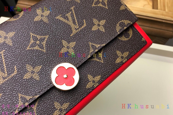 �ڹ̷��ޡ�  ���̺��� ����Ʈ ������ M64585-4