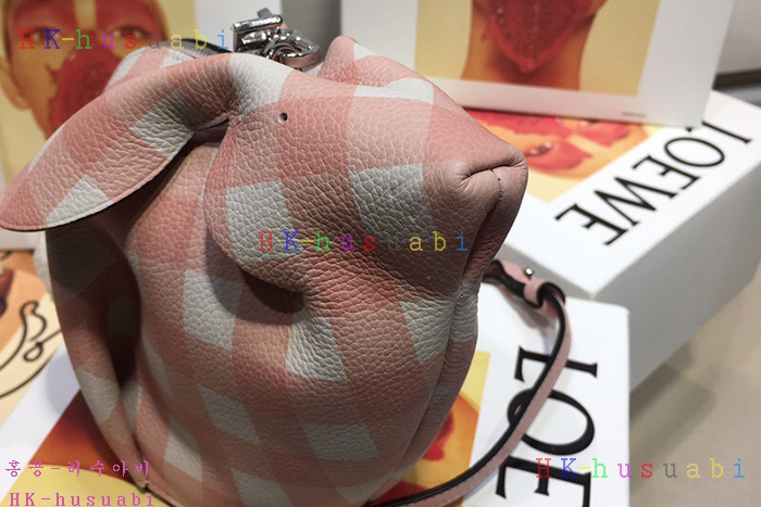 �ڹ̷��ޡ� �ο��� �䳢 ũ�ν��� LW 3650