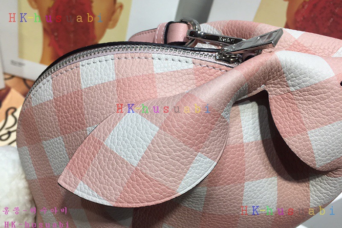 �ڹ̷��ޡ� �ο��� �䳢 ũ�ν��� LW 3650