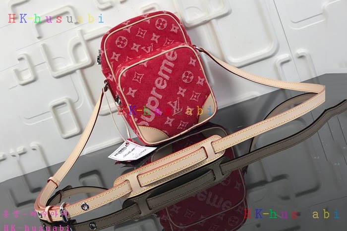 �ڹ̷��ޡ� ���̺��� �Ƹ����� ũ�ν��� LV M45236A