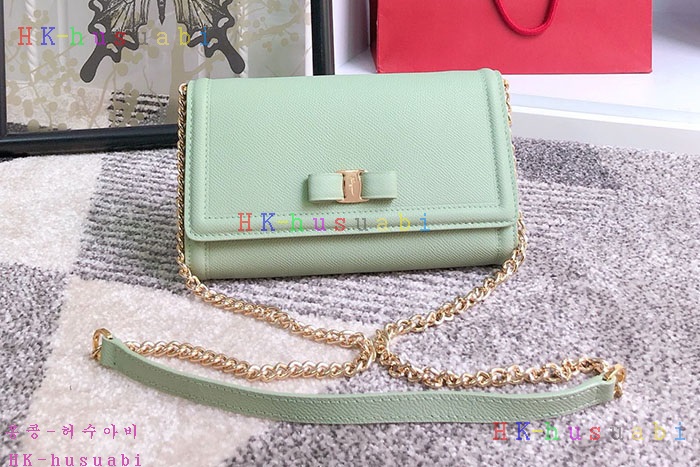 �ڹ̷��ޡ� �䷹���� �ٶ� ü�� �����  P 22C940-4