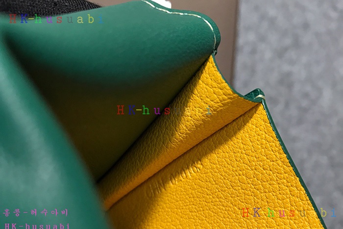 �ڹ̷��ޡ� ���ߵ� ī������ �Ż� G 341270-8