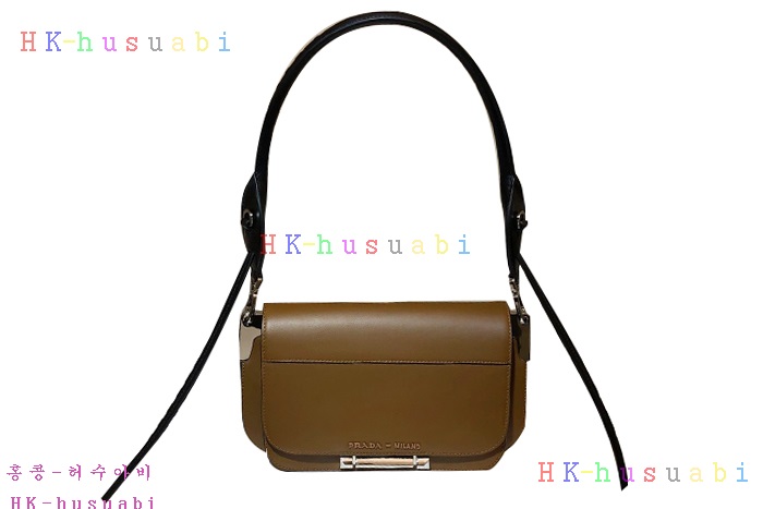 �ڹ̷��ޡ� ����� �ú��� ���� ����� P 1BD165