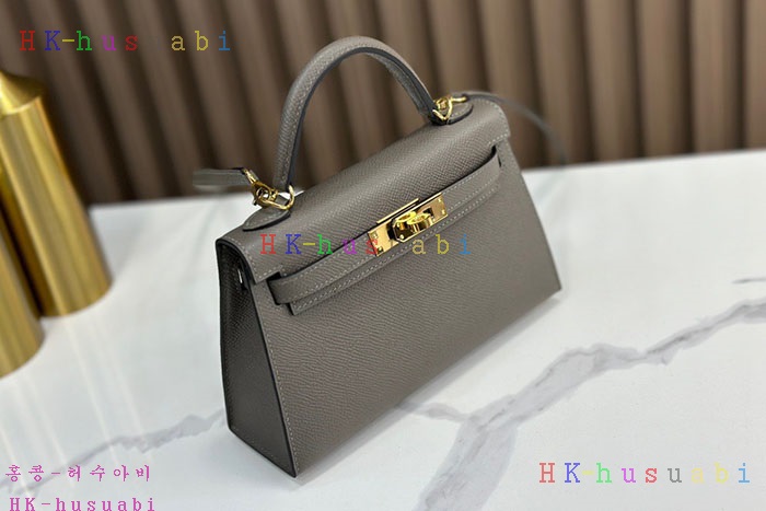 �ڹ̷��ޡڿ����޽� �̸� �̴�  H 9668220-3 �ü���