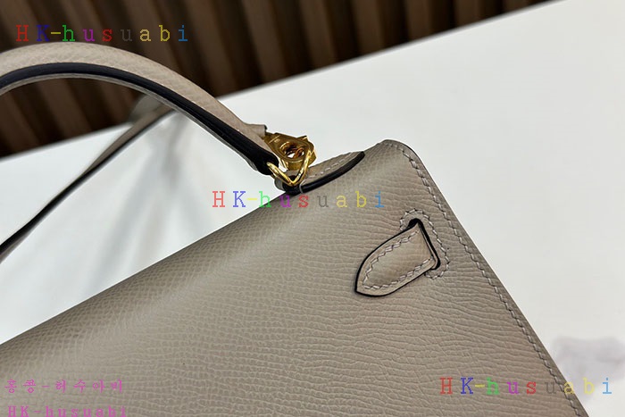 �ڹ̷��ޡڿ����޽� �̸� �̴�  H 9668220-4 �ü���