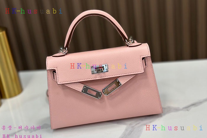 �ڹ̷��ޡڿ����޽� �̸� �̴�  H 9668220-9 �ü���